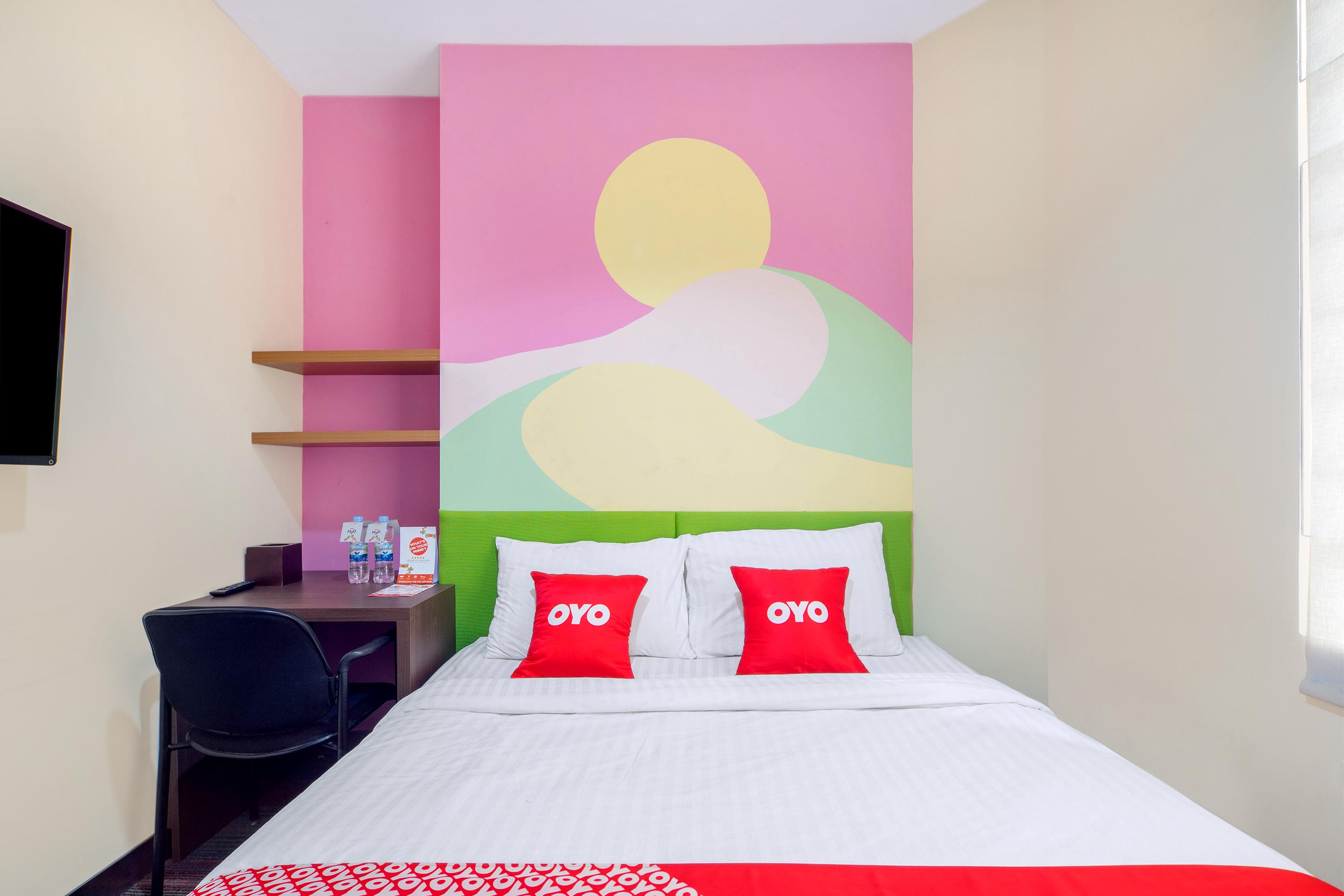 Super Oyo Capital O 1121 Orienchi 2 Hotel Джакарта Екстериор снимка