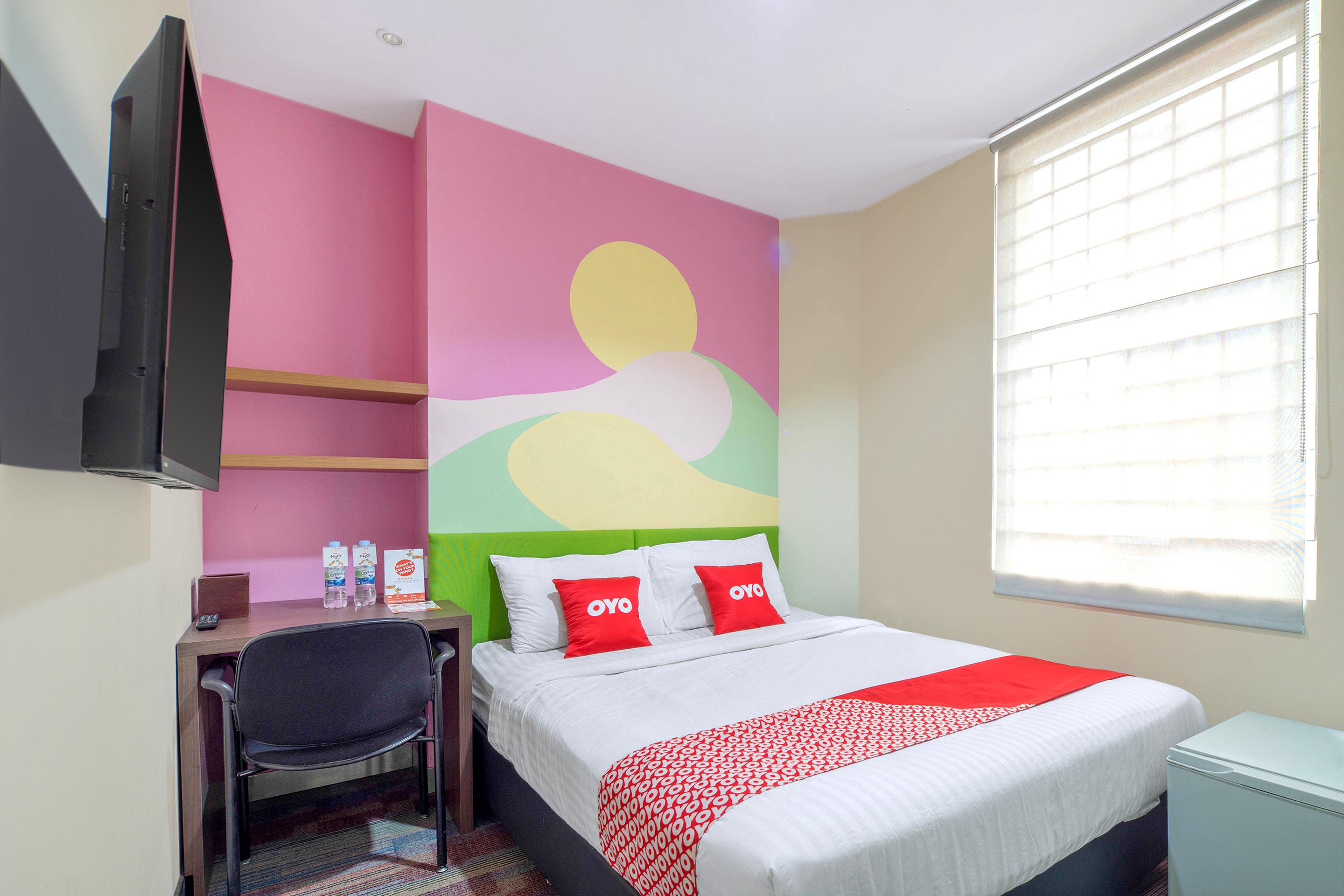 Super Oyo Capital O 1121 Orienchi 2 Hotel Джакарта Екстериор снимка
